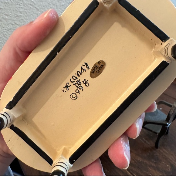 Vintage dollhouse furniture chicken hand painted table and chairs - Picture 6 of 9